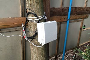 バッテリ内蔵 中継器